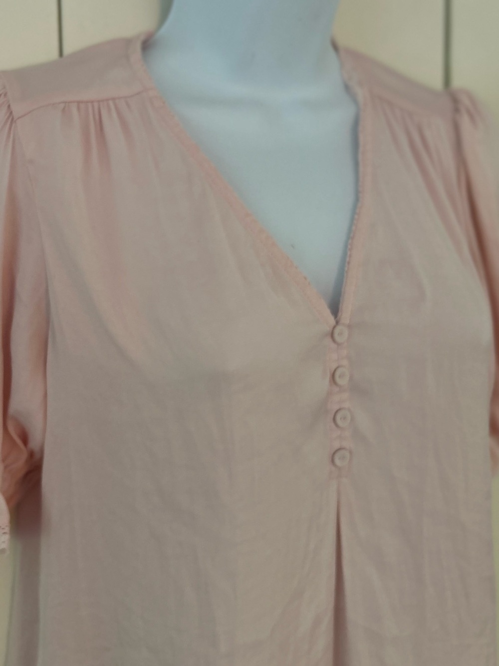 Cupcakes & Cashmere V-Neck puff Sleeve Blouse XS - Picture 7 of 10